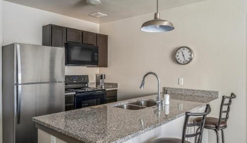 Two-Bedroom Apartment (Self Check-in with Virtual Front Desk)