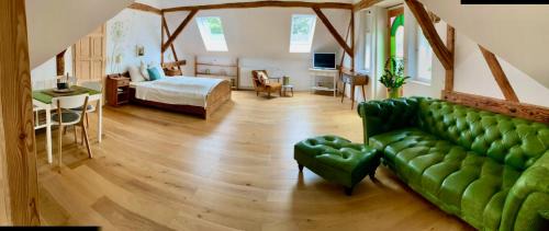 Suite with Garden View