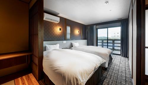 Junior Suite with Balcony