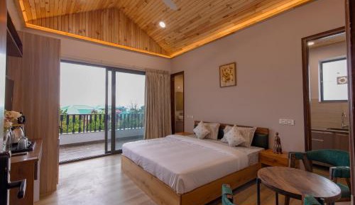 Deluxe Double Room with Balcony