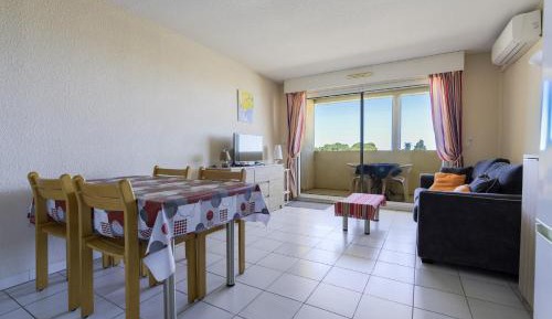 Superior One-Bedroom Apartment