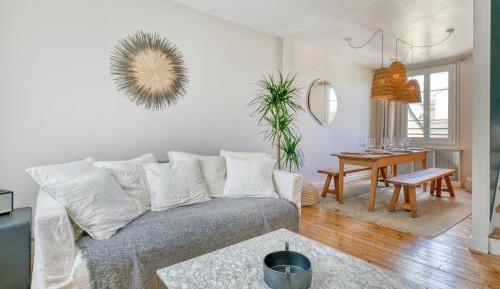 Three-Bedroom Superior Apartment