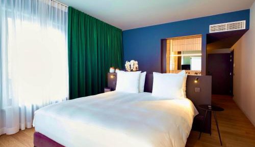 Deluxe Double Room with Rain Shower