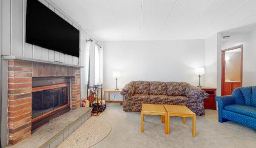One Bedroom Apartment