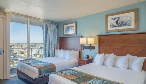 Deluxe Oceanfront Efficiency Suite 