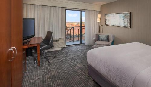 King Room with Sofa Bed and Lake View