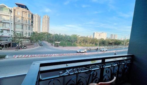 Studio with Balcony