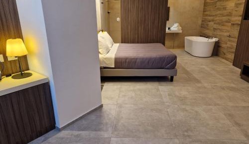 One-Bedroom Suite