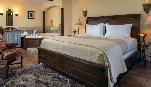King Suite with Spa Bath