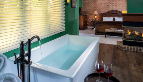 King Suite with Balcony