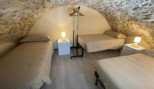 Superior One-Bedroom Apartment