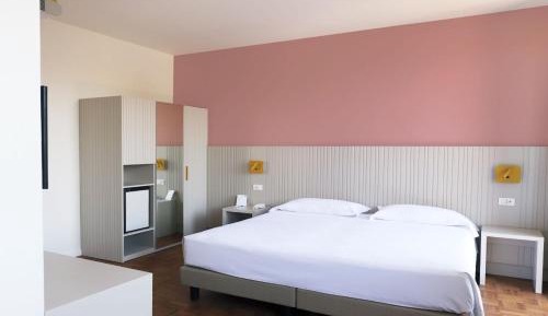 Double or Twin Room with Balcony