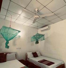 Deluxe Double Room (1 adult + 1 child)