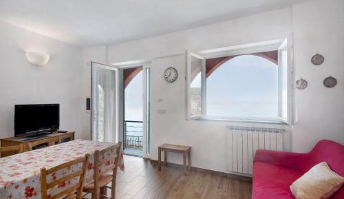 Superior One-Bedroom Apartment with Balcony