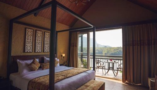 King Room with Balcony