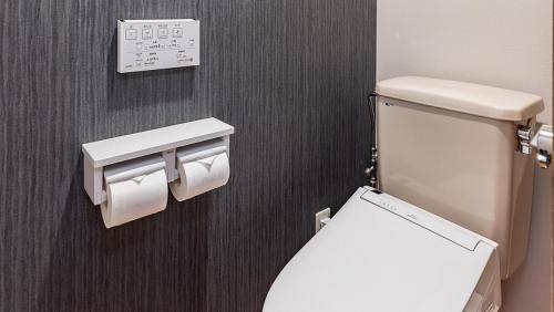 Twin Room with Shower - Non Smoking