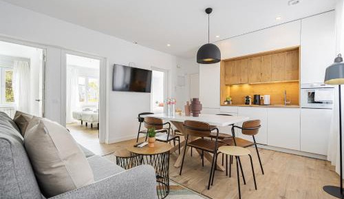 Deluxe Apartment