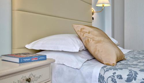 Double or Twin Room with Sea View