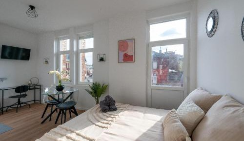 Studio with Balcony