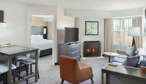 Two Bedroom Suite with  King and Queen Beds