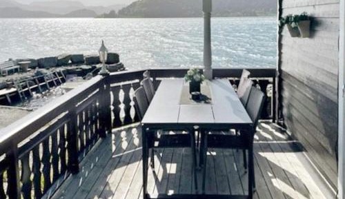 Three-Bedroom Holiday Home 