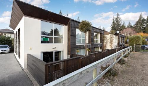 Apartment - Split Level