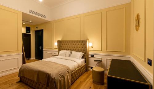 King Room with Balcony