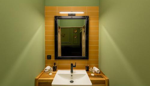 Superior King Room