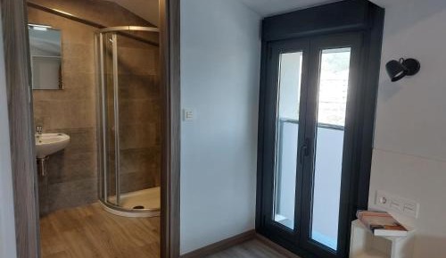 Large Single Room