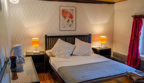Double Room with Private Bathroom