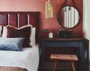 Gorgeous Woodland Room
