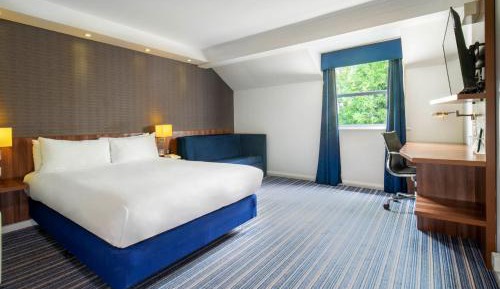 Standard Room with Free Hot Breakfast