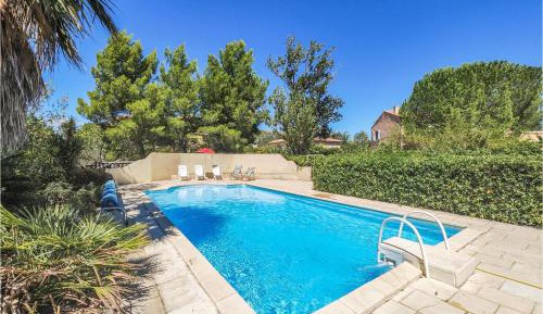 Three-Bedroom Holiday Home 