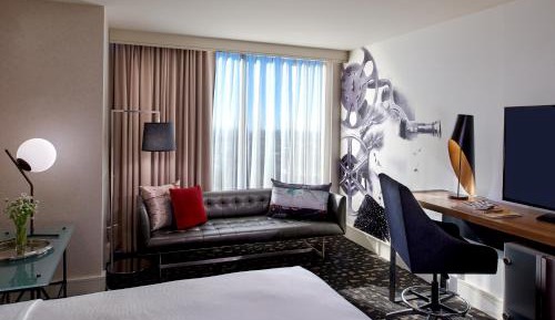 Essential King Room with Beverly Hills View