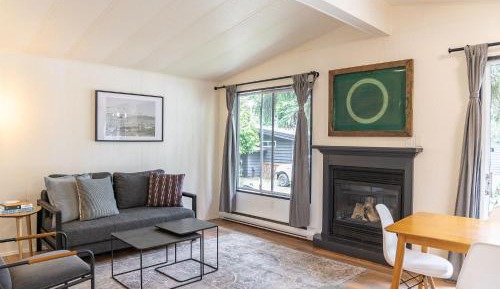 One-Bedroom Cottage