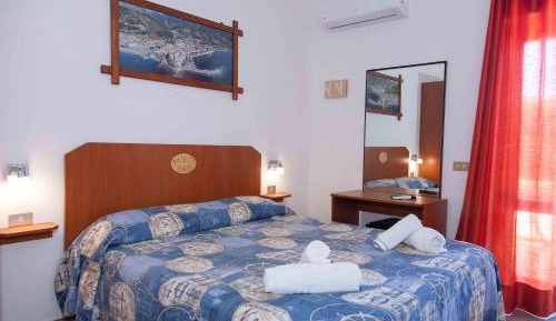 Triple Room with Garden View