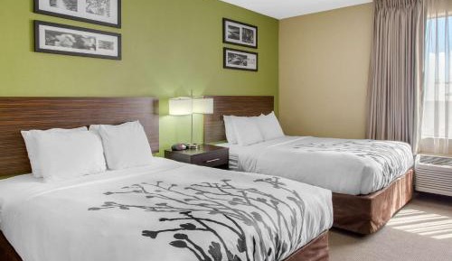 Queen Suite with Two Queen Beds - Non-Smoking