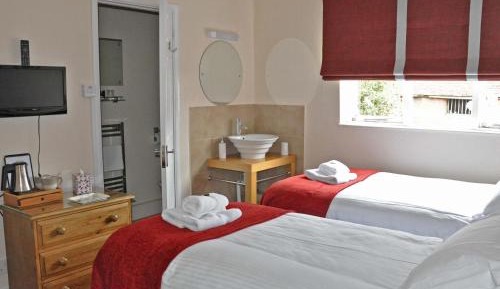 Standard Twin Room with Garden View