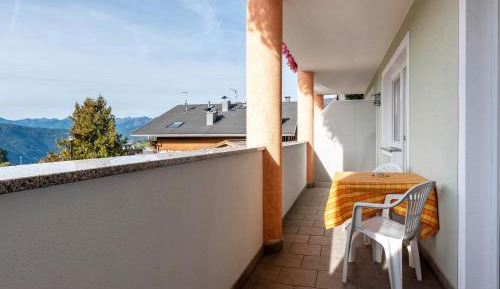 Superior One-Bedroom Apartment with Balcony