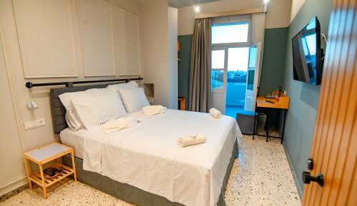Deluxe Double Room with City View