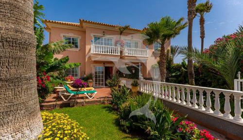 Apartment with Private Garden 4 adults