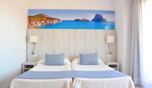 Junior Suite with Balcony