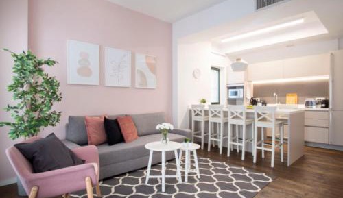 One-Bedroom Apartment
