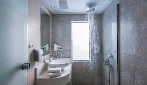 Suite with Outdoor Whirlpool