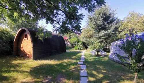 Small Cabin - "Pod"