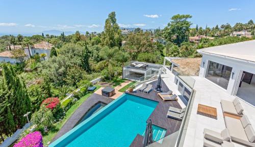 Villa with Sea View