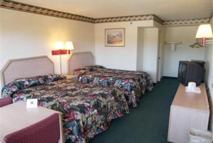 Room with 2 Full Beds