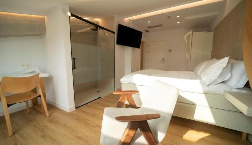 Deluxe Double Room with Sea View