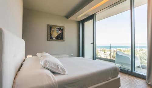 Double Room with Balcony and Sea View