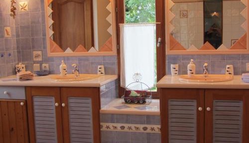 Suite with Spa Bath